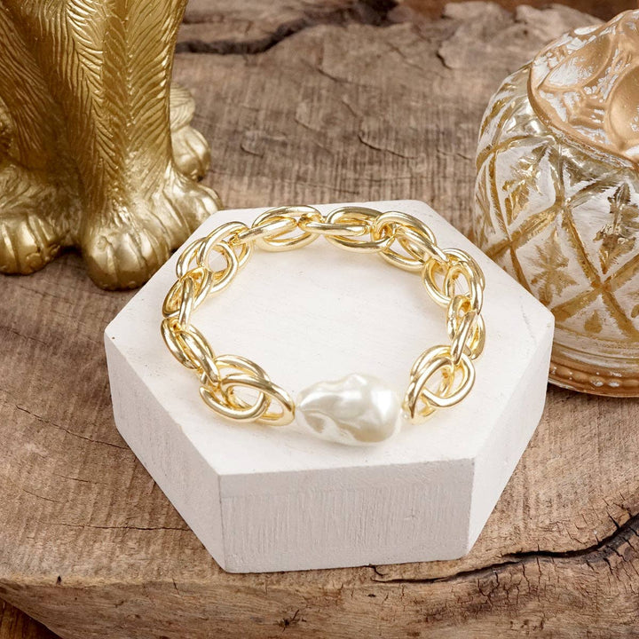 Chunky Stretch Bracelet with Sculpted Pearl Bead