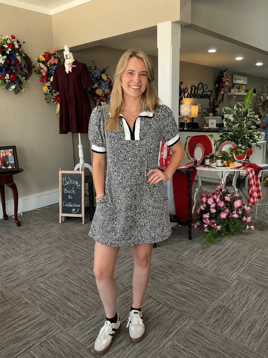 Striped Trim Polo Collar Short Sleeve Dress with Pockets