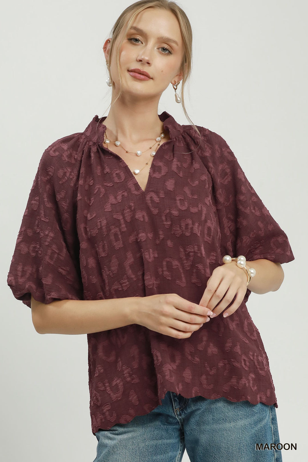 Maroon Jacquard Split Neck Puff Sleeve Top